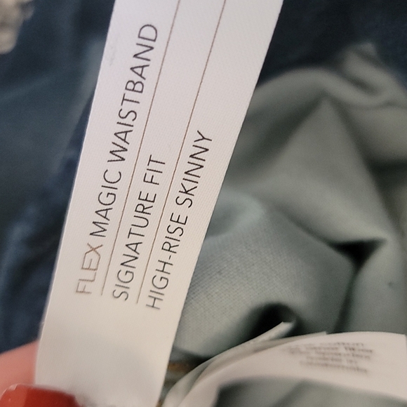 Lane Bryant Versatile high rise skinny signature fit NWT size 28 - Picture 10 of 12